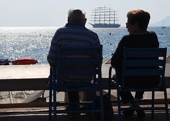 ڈوما اسٹیٹ نے روس میں ریٹائرمنٹ کے لئے متحد سیاحت کے فوائد قائم کرنے کی تجویز پیش کی ہے