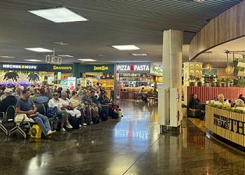 سوچی ہوائی اڈے کے اختتام کی وجہ سے ، بیک اپ ہوائی اڈے پر 18 پروازیں بھیجی گئیں