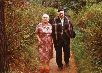 افسانوی فلسفی ایزا علیبیکوونا طاہی گور کا انتقال ہوگیا