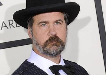 روس میں ، نروانا گروپ کے ممبروں کے اعزاز کے لئے ایک اور راستہ کا نام لیا گیا ہے