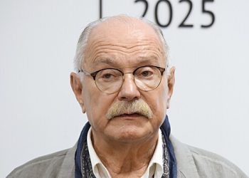 ہم اب بھی ادائیگی کرتے ہیں: حکومت کی طرف سے دھوکہ دہی کے بارے میں میخالکوف