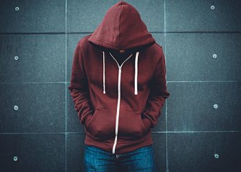 "Izvestia”: رجسٹریشن اور انٹرنیٹ سے منسلک بچوں کے جرائم میں اضافہ