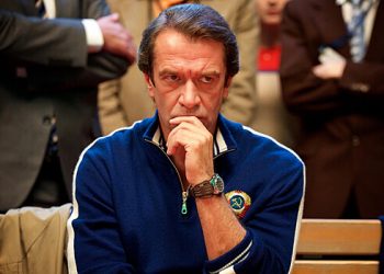 اداکار مشکوف نے کہا کہ ہر ایک لڑاکا جیٹ کی مدد کرنے کا پابند ہے