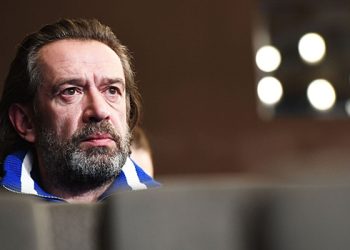 سوورمینک کے سربراہ ، ولادیمیر مشکوف نے ، تقریبا 400 400 ہزار روبل کے لئے مقدمہ دائر کیا