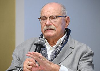 پوتن نے نکیتا میخالکوف کو ہولی رسول اینڈریو کے آرڈر آف فرسٹ نامی آرڈر سے نوازا