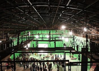 لینفلم نے ایک پویلین میں "نیم ننگے” پارٹی کی اطلاعات پر تبصرہ کیا