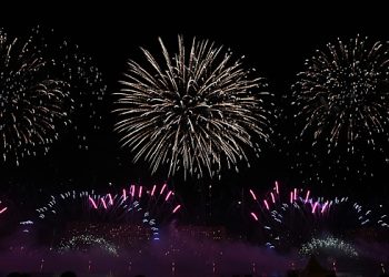 روسیوں کو نئے سال کے آتش بازی کے جرمانے کے بارے میں بتایا گیا