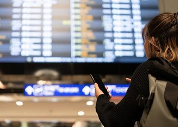 اباکان میں ، ماسکو کراسنویارسک پرواز میں مسافر کئی گھنٹوں کے لئے ہوائی اڈے پر پھنس گئے