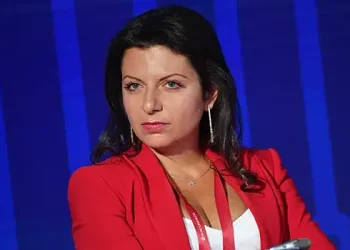 "ہر ایک کو گٹڈ کیا جائے گا”: سیمونیان یوکرین کی مسلح افواج کے حملے کے لئے بدلہ لینے کے لئے کھرسن خطے میں ایک کیفے پر حملہ