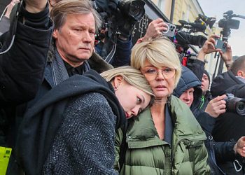 "اس طرح کے کنبے ، ایسے لوگ”: اسی وجہ سے ایگور گورڈر نے مینشووا کو اس دن چھوڑ دیا جس دن النٹوفا کا انتقال ہوگیا