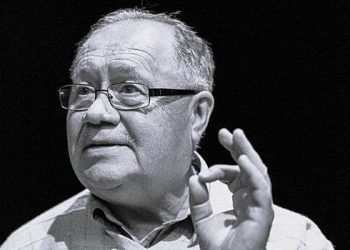 تھیٹر کے نقاد اولیگ پیوواروف کا انتقال ہوگیا