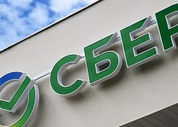 روسی طلباء اور فارغ التحصیل ایسبر کو اپنی پہلی مطلوبہ کام کی جگہ کے طور پر منتخب کرتے ہیں